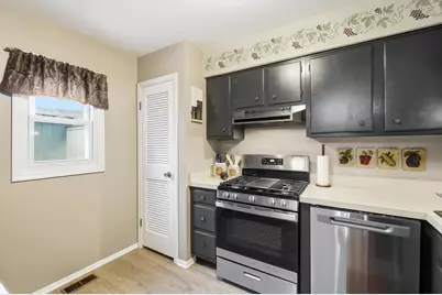 639 Dlyn Street, Columbus, OH 43228 - Photo 9