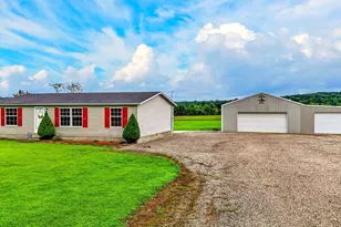 462 Rinehart Rd, Chillicothe, OH 45601 - Photo 1