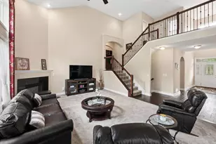 820 Ballater Dr, Delaware, OH 43015 - Photo 3