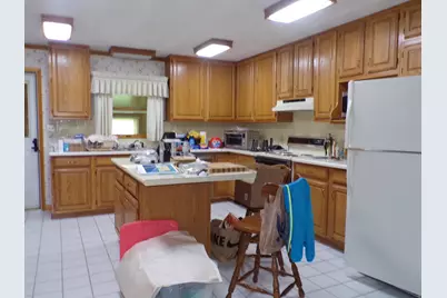 1361 Johnson Place, Washington Court House, OH 43160 - Photo 7