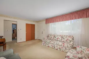 6417 Carriage Ln, Reynoldsburg, OH 43068 - Photo 3