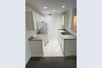 5410 Garden Ridge, Columbus, OH 43228 - Photo 3