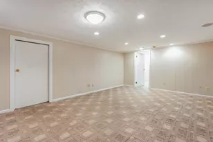 2405 Sandover Rd, Columbus, OH 43220 - Photo 41