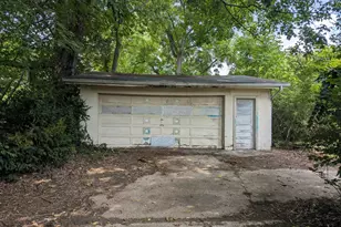 236 W Singer St, Springfield, OH 45506 - Photo 17