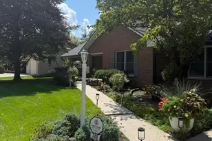 749 Harding Rd, Marion, OH 43302 - Photo 1