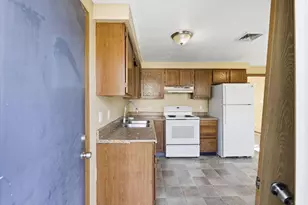650 Stambaugh Ave, Columbus, OH 43207 - Photo 9
