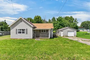 6 Creamer St, Jeffersonville, OH 43128 - Photo 1