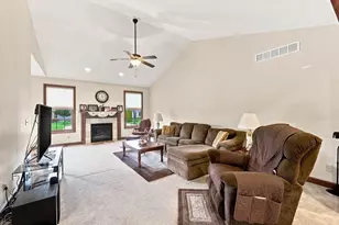838 Marlow Cir, Marion, OH 43302 - Photo 3