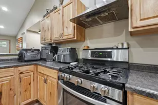 9133 Greeno Street SW, Stoutsville, OH 43154 - Photo 17