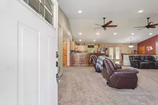 9133 Greeno Street SW, Stoutsville, OH 43154 - Photo 7