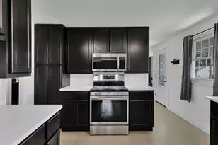 6075 Burnley Square E, Columbus, OH 43229 - Photo 11