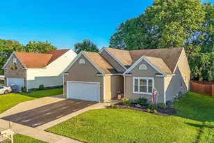 381 Sycamore Dr, Circleville, OH 43113 - Photo 1