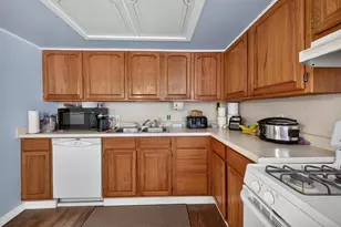 899 W Stephen Dr W, Columbus, OH 43204 - Photo 7