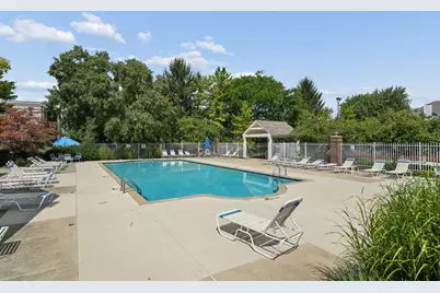 6767 Meadow Creek Drive #104, Columbus, OH 43235 - Photo 25