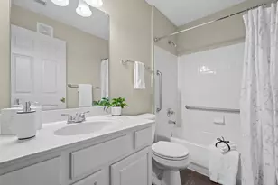 6767 Meadow Creek Dr, Columbus, OH 43235 - Photo 19
