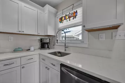 100 Anchors Way, Buckeye Lake, OH 43008 - Photo 13
