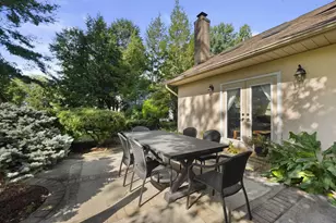 8860 Shenandoah Dr NW, Pickerington, OH 43147 - Photo 5