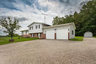 29468 Newcastle Rd, Walhonding, OH 43843 - Photo 3