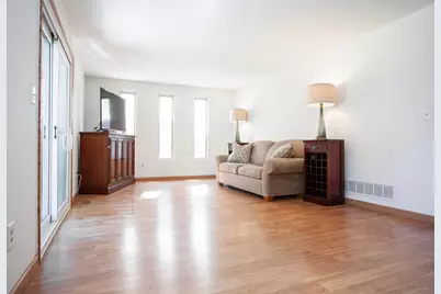 724 Hunters Run, Columbus, OH 43230 - Photo 9