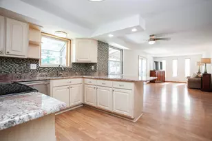 724 Hunters Run, Columbus, OH 43230 - Photo 9