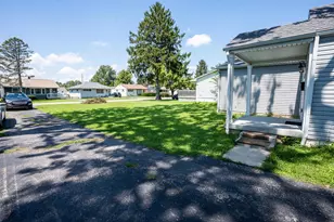 746 Pierce Ave, Whitehall, OH 43213 - Photo 1