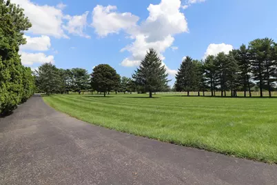 121 Hubbard Road, Galloway, OH 43119 - Photo 7