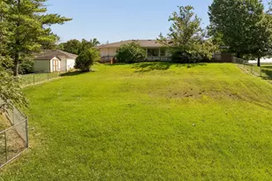 121 Hubbard Rd, Galloway, OH 43119 - Photo 7
