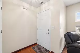 8337 Greyhawk Cir, Columbus, OH 43240 - Photo 5