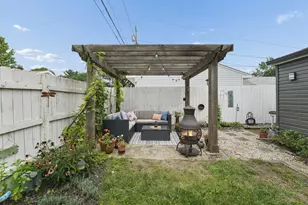 614 E Royal Forest Blvd, Columbus, OH 43214 - Photo 35