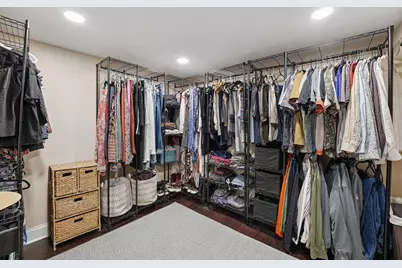 614 E Royal Forest Boulevard, Columbus, OH 43214 - Photo 23