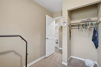 5285 Zimmer Drive, Columbus, OH 43232 - Photo 9