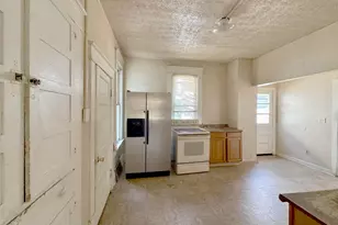 140 S Highland Ave, Columbus, OH 43223 - Photo 15