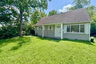 3351 Eakin Rd, Columbus, OH 43204 - Photo 1