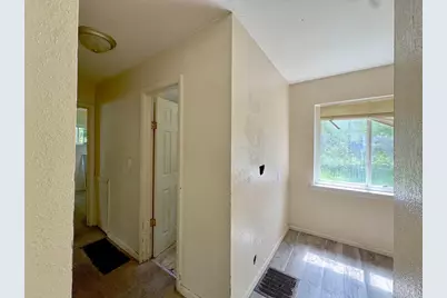 3351 Eakin Road, Columbus, OH 43204 - Photo 5