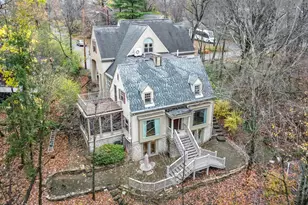 296 Walhalla Rd, Columbus, OH 43202 - Photo 1