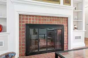 296 Walhalla Rd, Columbus, OH 43202 - Photo 25