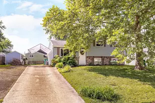 340 Parkdale Dr, West Jefferson, OH 43162 - Photo 1
