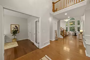 6751 Burnside Ln, Dublin, OH 43016 - Photo 5