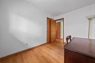 5668 Crawford Dr, Columbus, OH 43229 - Photo 19