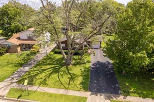 5668 Crawford Dr, Columbus, OH 43229 - Photo 29