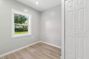 452 Holton Ave, Columbus, OH 43223 - Photo 9
