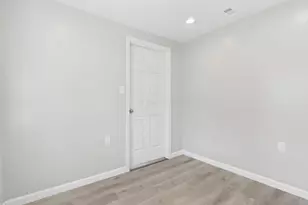 452 Holton Ave, Columbus, OH 43223 - Photo 13