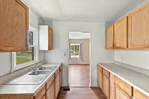 2328 Middlehurst Dr, Columbus, OH 43219 - Photo 7
