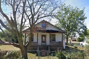 17 Miron St, Bloomingburg, OH 43106 - Photo 1