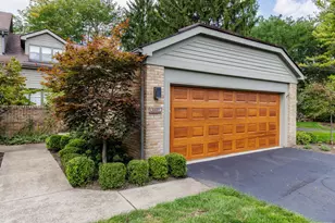 6457 Strathaven Ct E, Worthington, OH 43085 - Photo 1