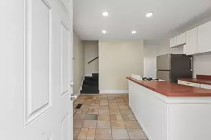 261 E Blenkner St, Columbus, OH 43206 - Photo 5