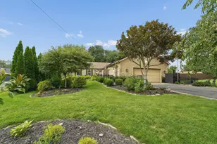 2400 Yuma Dr, London, OH 43140 - Photo 1