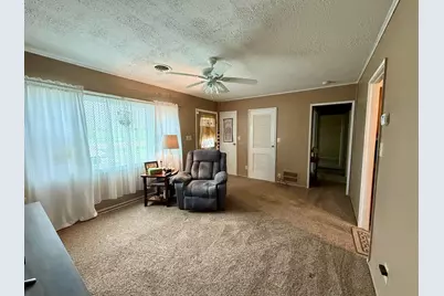 1427 E Southern Avenue, Bucyrus, OH 44820 - Photo 5