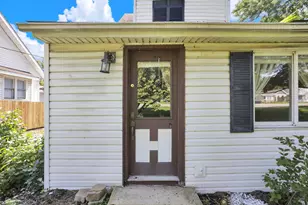 1862 Harrisburg Pike, Grove City, OH 43123 - Photo 3