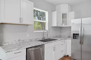 2525 Ridge Ave, Columbus, OH 43204 - Photo 3